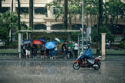 Hà Nội ngày 26/9: Có mưa, mưa vừa, có lúc mưa to và dông dông