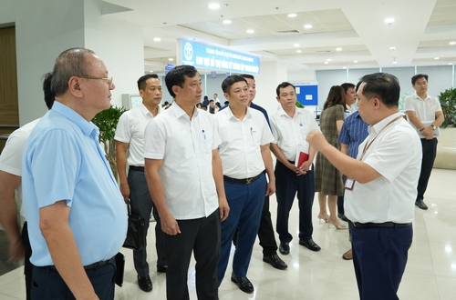 Hà Nội chia sẻ giải pháp số với Hưng Yên: Tăng tốc cải cách thủ tục hành chính