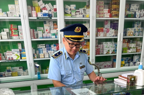 Hà Nội: Tăng cường kiểm soát hoạt động sản xuất, kinh doanh thuốc, mỹ phẩm, thực phẩm bảo vệ sức khỏe năm 2025