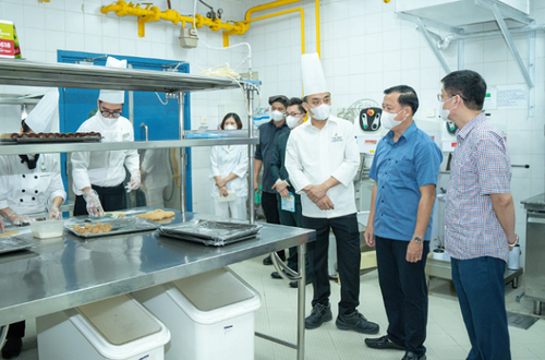 Sở Y tế Hà Nội: 55 cơ sở kinh doanh, sản xuất thực phẩm được kiểm tra trong tháng 9