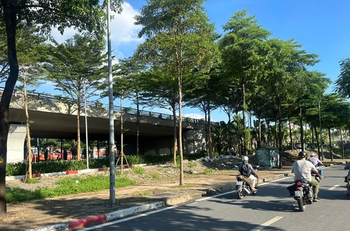 Ngày 12/4/2026, Hà Nội: ngày nắng nóng, đêm không mưa.