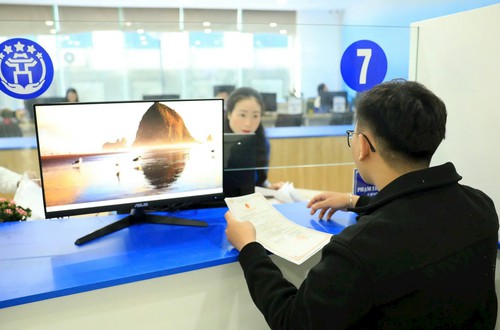 Thực hiện tiếp nhận hồ sơ theo hình thức trực tuyến đối với một số thủ tục hành chính, dịch vụ công