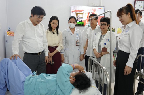 Y tế Hà Nội: Tăng tính khách quan trong khảo sát sự hài lòng người bệnh