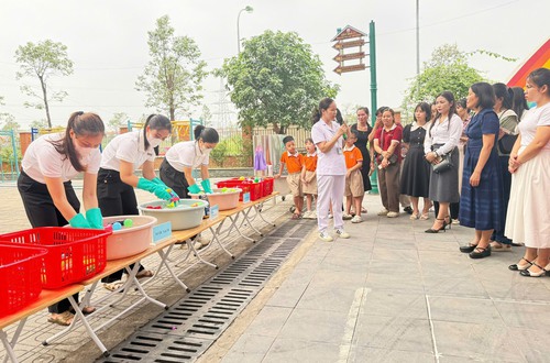 Từ lớp học đến cộng đồng - Hành động ngay hôm nay để đẩy lùi bệnh tay chân miệng