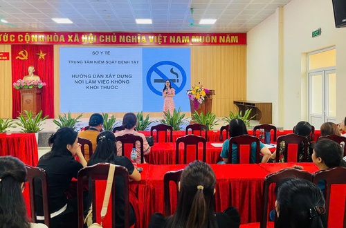 CDC Hà Nội tổ chức tập huấn nâng cao năng lực phòng, chống tác hại của thuốc lá tại các xã, phường