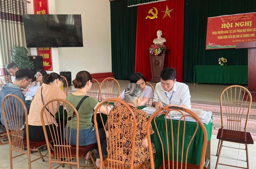 Chi nhánh số 11: Linh hoạt đưa dịch vụ công xuống tận thôn xóm, đáp ứng kịp thời nhu cầu người dân