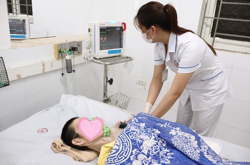 Giành lại sự sống cho bệnh nhân vì hóc dị vật đường thở