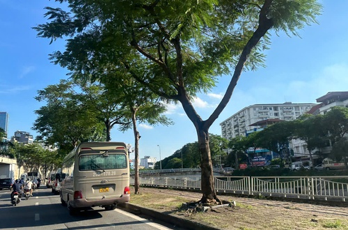 Ngày 16/5/2026, Hà Nội: ngày nắng nóng; chiều và đêm có mưa rào và dông rải rác, cục bộ có nơi mưa to