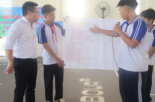 Tập huấn kỹ năng bảo vệ trẻ em trên môi trường mạng trong Kỷ nguyên Số cho trẻ em có hoàn cảnh đặc biệt, hoàn cảnh khó khăn xã Suối Hai