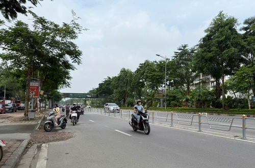 Ngày 04/5/2026, Không khí lạnh tác động, Hà Nội nhiều mây, sáng có lúc có mưa, sau không mưa