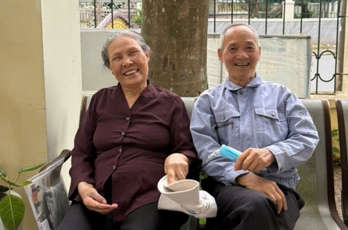 Hành chính phục vụ: Khi cán bộ hành chính trở thành 