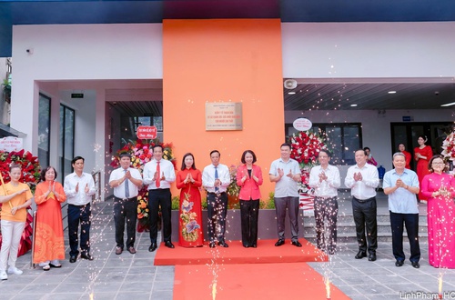 Hà Nội triển khai thí điểm mô hình chăm sóc sức khỏe ban ngày cho người cao tuổi tại phường Long Biên