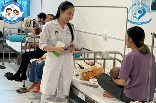 Tiêu chảy cấp do virus ở trẻ em: Phần lớn không cần dùng kháng sinh