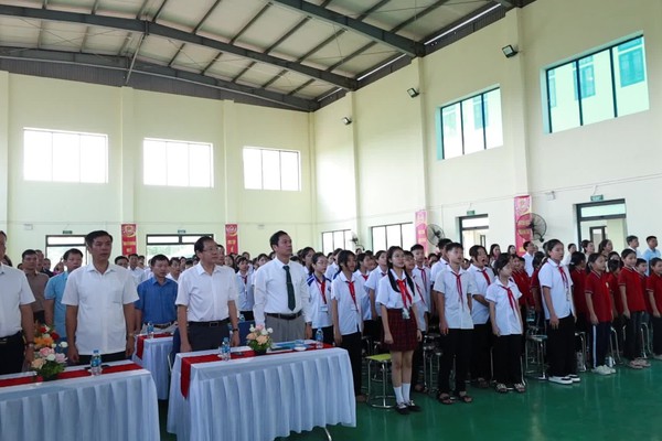 UBND xã Suối Hai đã tổ chức Lễ khai mạc “Tuần lễ hưởng ứng học tập suốt đời” năm 2025 với chủ đề “Học để phát triển bản thân, làm chủ tri thức và công nghệ, góp phần xây dựng đất nước hùng cường, thịnh vượng”