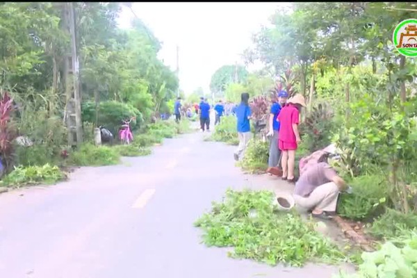 Phường Sơn Tây ra quân tổng vệ sinh môi trường