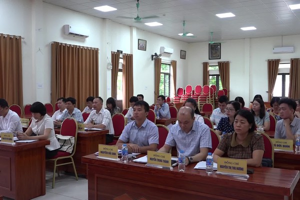 Điểm tiếp nhận phục vụ hành chính công phường Tùng Thiện- nỗ lực phục vụ nhân dân