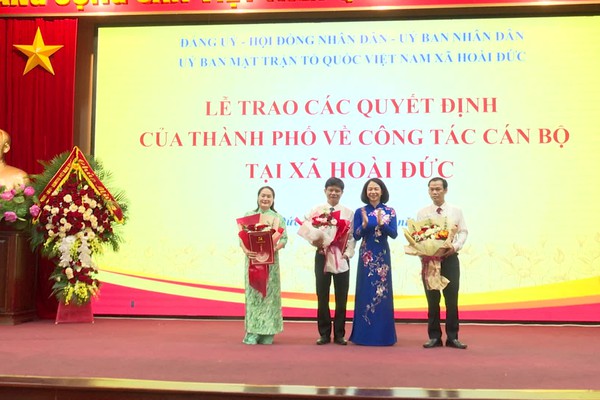 HOÀI ĐỨC VƯƠN MÌNH BƯỚC VÀO KỶ NGUYÊN MỚI