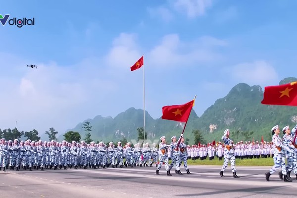 Các lực lượng vũ trang tổng hợp luyện diễu binh, diễu hành cho nhiệm vụ A80