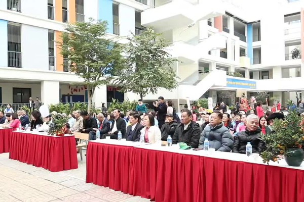 Phường Ô Chợ Dừa : Gói bánh chưng xanh- Gói trọn nghĩa tình