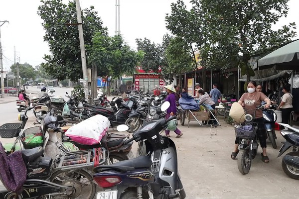 XÃ SUỐI HAI - CHỢ GỐC MÍT SAU GIẢI TỎA: ĐỒNG THUẬN VÌ MỘT TUYẾN ĐƯỜNG AN TOÀN