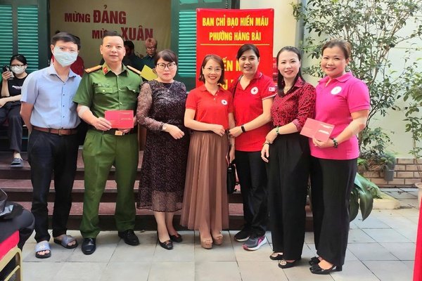 HỘI CHỮ THẬP ĐỎ PHƯỜNG TỔ CHỨC NGÀY HỘI HIẾN MÁU TÌNH NGUYỆN NĂM 2024