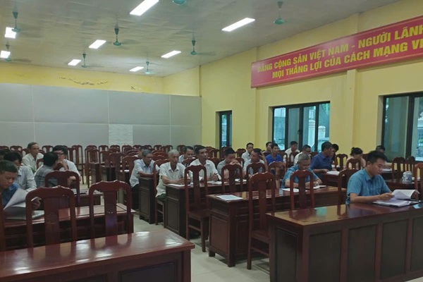 Xã Song Phương tổ chức Phát động phong trào thi đua tuyên truyền Quản lý sử dụng vũ khí, vật liệu nổ và công cụ hỗ trợ. Phòng ngừa, đấu tranh với tội phạm pháp luật vệ vũ khí vật liệu nổ và công cụ hỗ trợ.