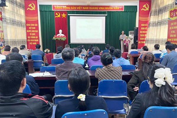 Trạm Y tế xã Hoài Đức tổ chức tập huấn công tác phòng, chống bệnh sốt xuất huyết năm 2025