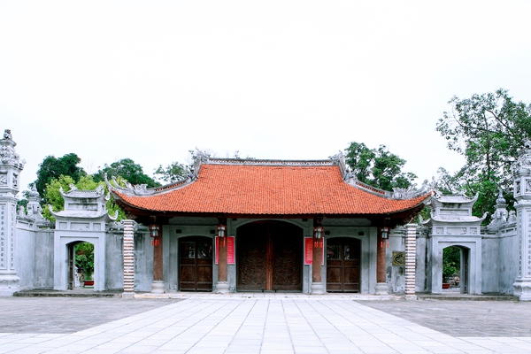 Đền Hai Bà Trưng - Di tích Quốc gia đặc biệt, huyện Mê Linh, thành phố Hà Nội điểm đến hấp dẫn du lịch văn hóa tâm linh đối với du khách thập phương