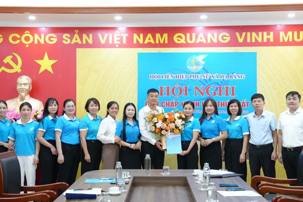 Hội nghị Ban Chấp hành Hội LHPN xã Hạ Bằng lần thứ Nhất