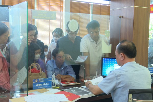 Xã Quốc Oai: NỖ LỰC NÂNG CAO SỰ HÀI LÒNG CỦA NGƯỜI DÂN ĐỐI VỚI DỊCH VỤ HÀNH CHÍNH CÔNG