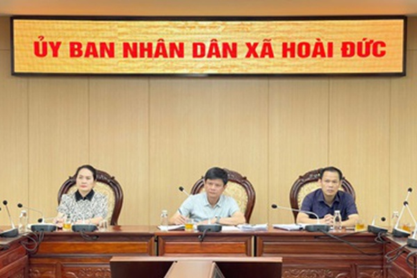 Đồng chí Nguyễn Huy Hoàng-Phó Bí thư Đảng uỷ, Chủ tịch UBND xã làm việc với các thôn xã Đức Giang và thôn Giang Xá, Tổ dân phố thị trấn Trạm Trôi (cũ) về tình hình KTXH-ANQP 06 tháng đầu năm 2025