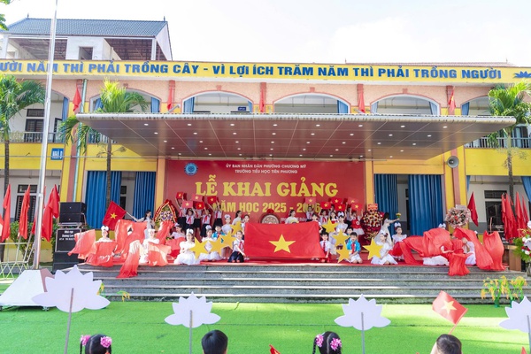 Chương Mỹ hân hoan đón năm học mới 2025 - 2026