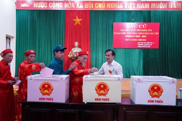 Cử tri phường Chương Mỹ hân hoan đi bầu cử đại biểu Quốc hội khóa XVI và đại biểu HĐND các cấp, nhiệm kỳ 2026 - 2031