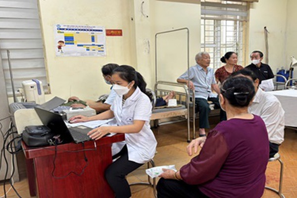 Hoài Đức khởi động chiến dịch chăm sóc sức khỏe cho 1.000 người cao tuổi