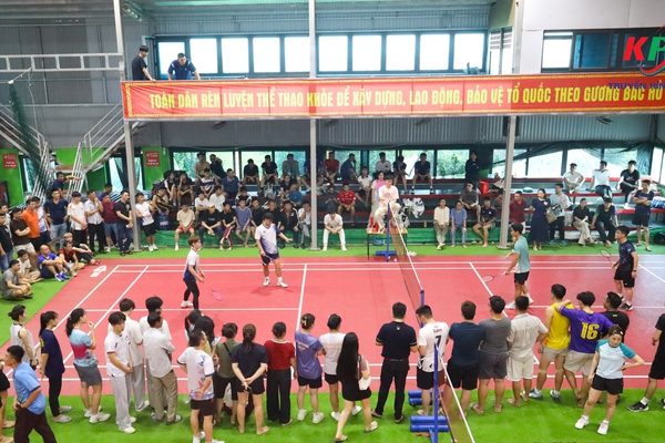 Gần 100 cặp vận động viên tham gia Giải cầu lông chùa Liên Trì mở rộng kết thúc thành công tốt đẹp.