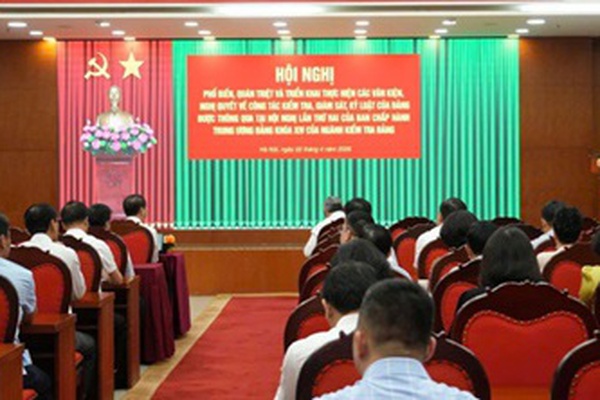 Hoài Đức dự hội nghị trực tuyến quán triệt và triển khai Nghị quyết về đổi mới, nâng cao hiệu lực công tác kiểm tra, giám sát, kỷ luật Đảng