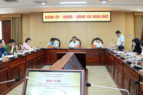 Hoài Đức kiện toàn nhân sự và chú trọng phát triển đảng viên trẻ