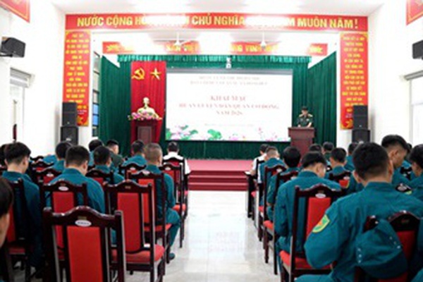 Nâng cao sức mạnh “5 vững”: Xã Hoài Đức khai mạc huấn luyện Dân quân cơ động năm 2026