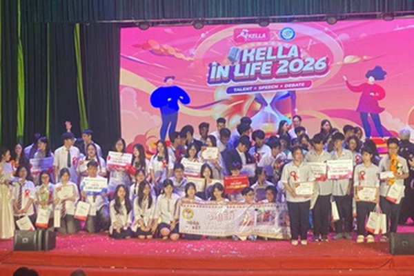 HỌC SINH TRƯỜNG THPT HOÀI ĐỨC A TỰ TIN TỎA SÁNG TẠI CUỘC THI HÙNG BIỆN TIẾNG ANH “KELLA IN LIFE 2026”