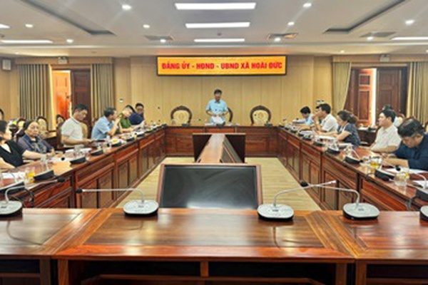 Ban cưỡng chế thực hiện quyết định kiểm đếm bắt buộc xã Hoài Đức tổ chức họp triển khai công tác cưỡng chế kiểm đếm bắt buộc đối với các hộ gia đình, cá nhân thuộc diện thu hồi đất để thực hiện các dự án trên địa bàn.