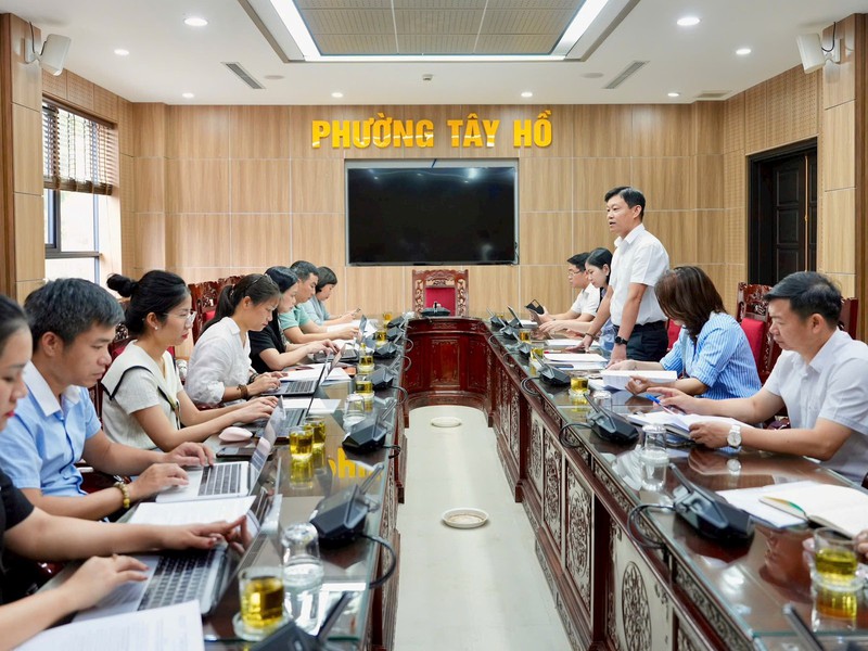 Đẩy nhanh giải phóng mặt bằng, triển khai các dự án quan trọng tại Tây Hồ