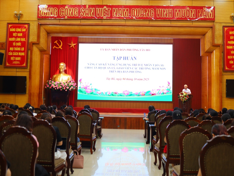 Phường Tây Hồ: Bồi dưỡng nâng cao kỹ năng CNTT cho cán bộ quản lý và giáo viên