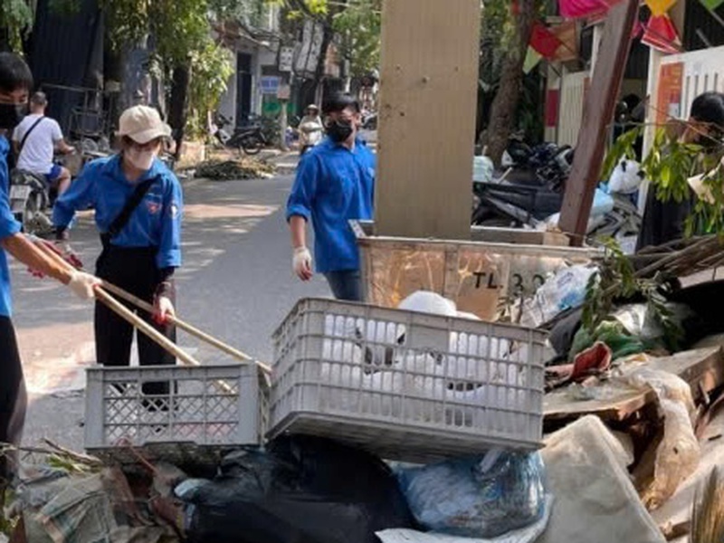 Giữ gìn vệ sinh môi trường: Trách nhiệm và niềm tự hào của mỗi người dân Tây Hồ