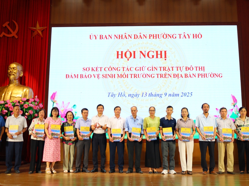 Tây Hồ sơ kết công tác giữ gìn trật tự đô thị đảm bảo vệ sinh môi trường: Khẳng định quyết tâm xây dựng phường “Sáng – Xanh – Sạch – Đẹp”