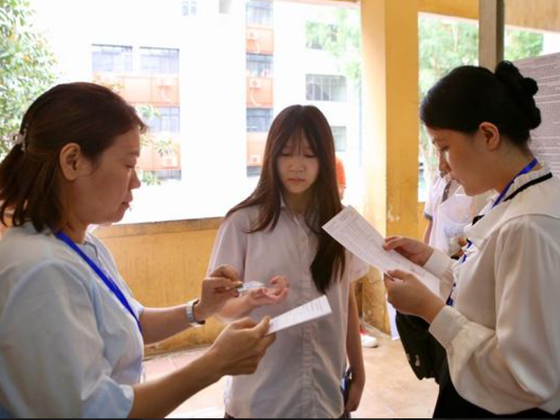 Sĩ tử thi vào lớp 10 cần chuẩn bị gì về kiến thức và tâm lý cho môn Ngữ văn?