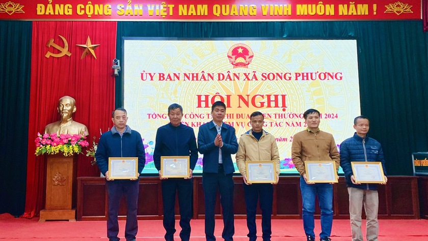 Tổng kết công tác Thi đua khen thưởng, công tác Văn hóa-Thông tin – Thể thao, phong trào “Toàn dân đoàn kết xây dựng đời sống văn hóa” và Cuộc thi “Giữ gìn thôn xóm sáng xanh sạch đẹp an toàn năm 2024.