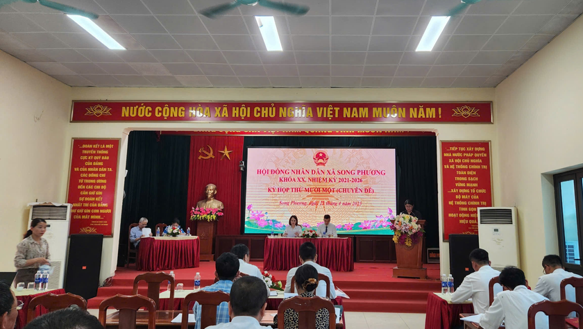 Hội đồng nhân dân xã Song Phương khóa XX, nhiệm kỳ 2021-2026 tổ chức kỳ họp chuyên đề