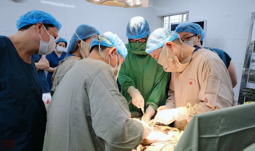 “Bàn tay vàng” – Trái tim người thầy thuốc