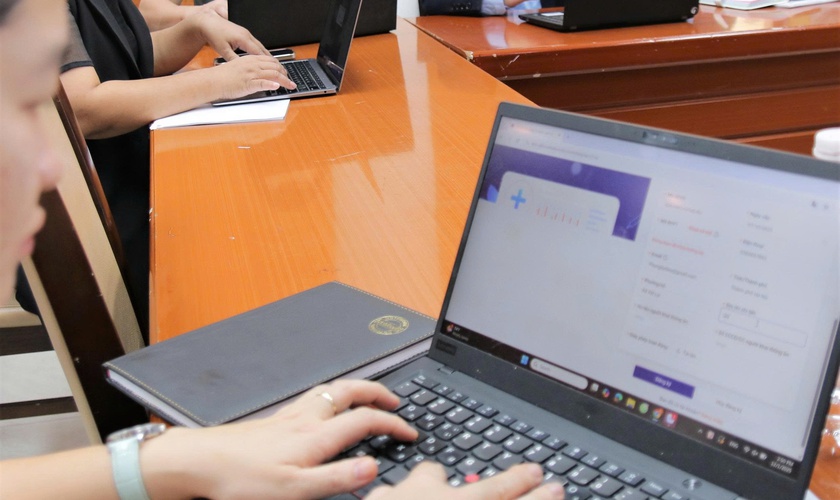 Hướng dẫn, phối hợp để đảm bảo quyền lợi của công dân và tính liên tục trong giải quyết thủ tục hành chính