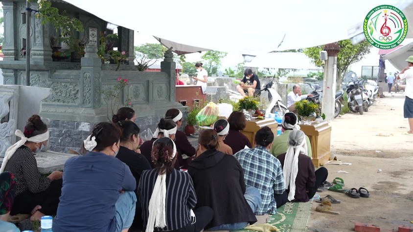 ĐẨY NHANH TIẾN ĐỘ DI CHUYỂN MỒ MẢ, BÀN GIAO MẶT BẰNG THỰC HIỆN DỰ ÁN KHU ĐÔ THỊ THỂ THAO QUỐC TẾ HÀ NỘI